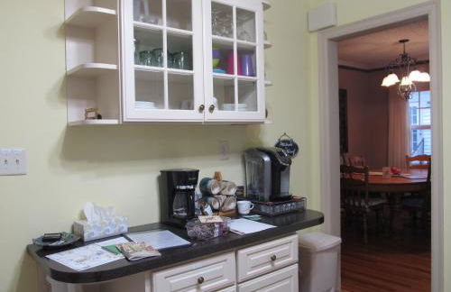 Covered By Faith Rentals -Storybook Home - Foto 4