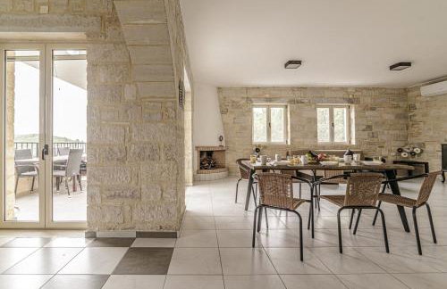 Elysian Stone Villa with Pool & Mountain View - Photo 36