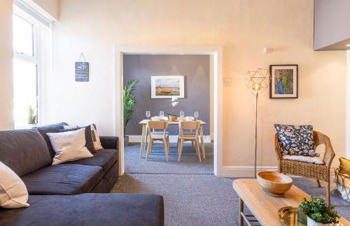 Cozy Coastal Getaway - Foto 16