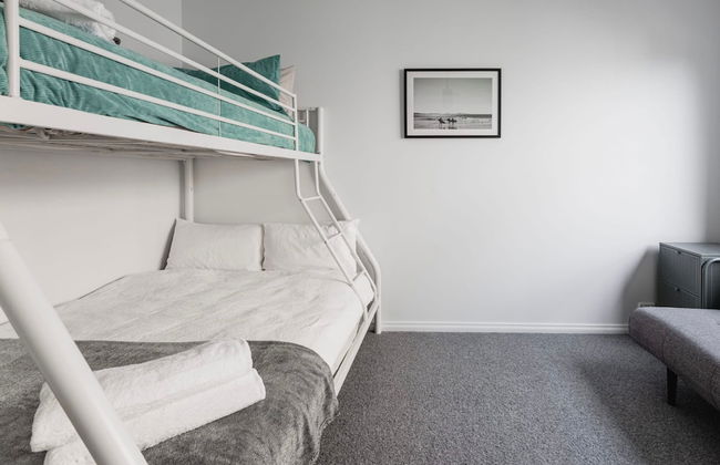 Clifftop Luxury With Spectacular Ocean Views - Photo 21