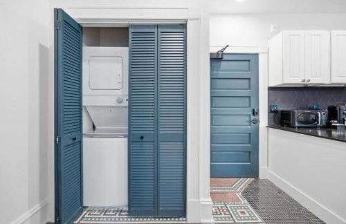 The Raven - 2nd Floor South Wing - Photo 48