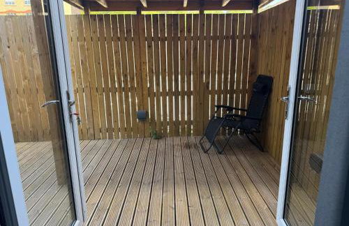 Modern 3- Bed Holiday Home - Private Parking Sleeps 10- 2 Min M62 - Foto 35