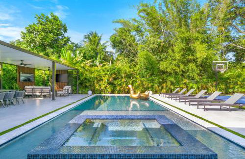 Luxury Villa Solara w Heated Pool Hot Tub BBQ - Foto 50