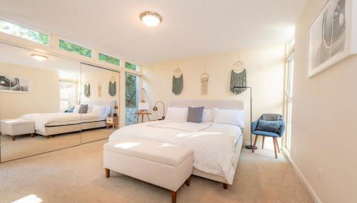 Beach Resort Home with Ocean Views Jacuzzi & Sauna! - Foto 2