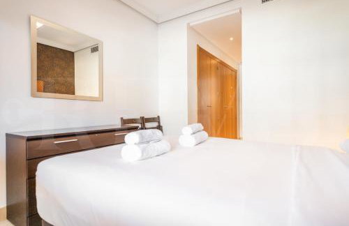 Seaside stay with large terrace, pool & parking REMS - Foto 14