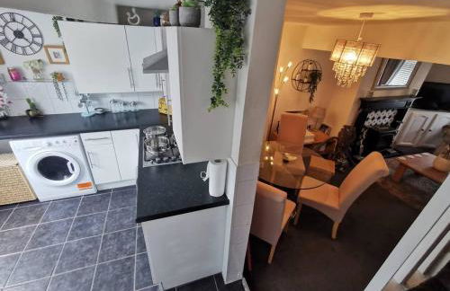 Stunning 2-Bed House in Macclesfield Cheshire - Foto 6