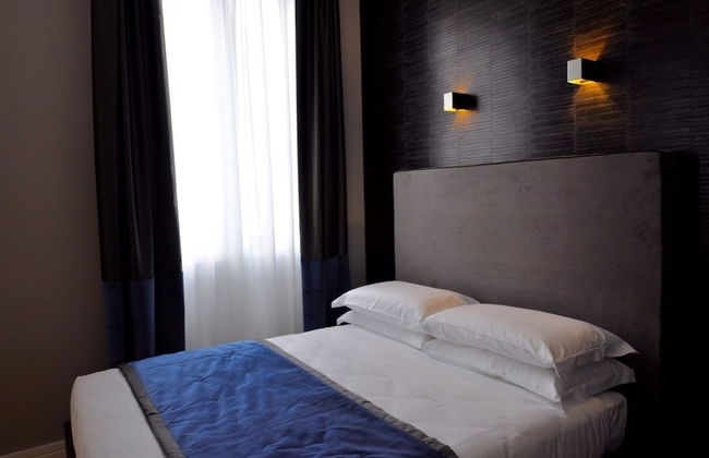 Place 24 Suites & Wellness - Photo 15