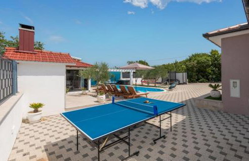 Awesome Home In Kamenmost With Jacuzzi - Foto 8