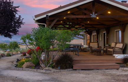 4.5 Acre Secluded Ranch w Panoramic Views • Fire Pit Olive Ranch by AvantStay - Foto 76