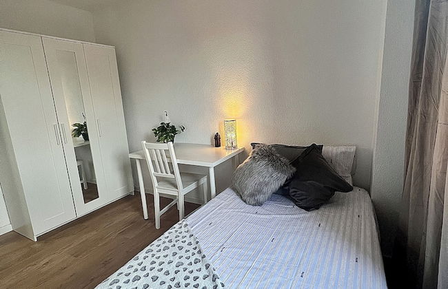 Habitación en Madrid - Foto 1