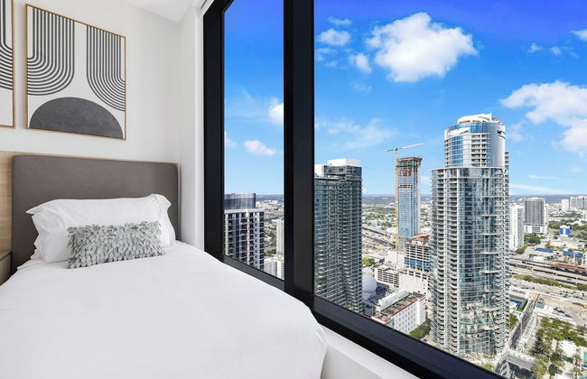 Luxury Condos in Downtown Miami - Photo 50