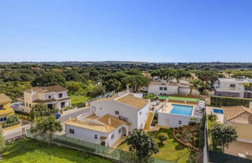 Villa Duas Sentinelas by Villa Plus - Photo 2