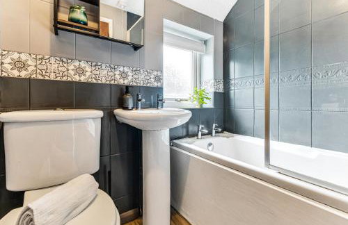 Modern 2-Bed Home Walk to Ashby Town Centre - Foto 9