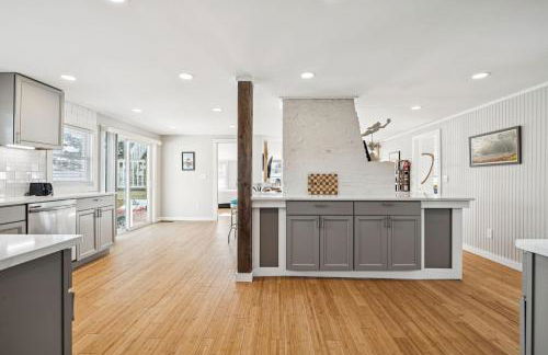 Riverside Getaway Newly Renovated WasherDryer - Foto 21