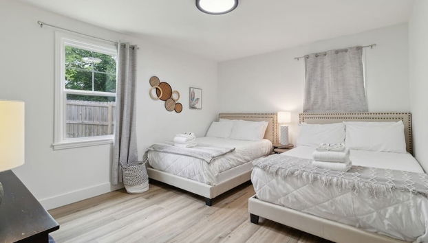 Chic Retreat Near Airport & Downtown Nashville by RedAwning - Foto 4, Habitación