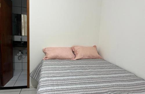 Apto 2 quartos, ar condicionado, 2 banheiros privativos, piscina, no Bairro Cambolo - Foto 29