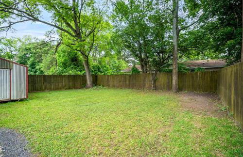 Quaint house, king bed 2min from down town - Photo 73
