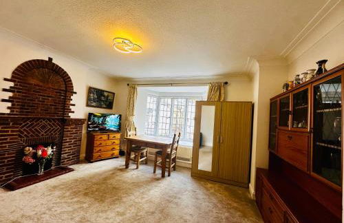 Apartment 2BR-free private parking-quick access to train into London-Wembley-Heathrow - Photo 10