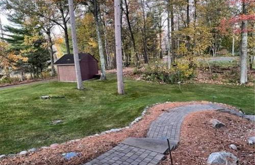 Large Log Home on Lake with Hot Tub - Foto 9