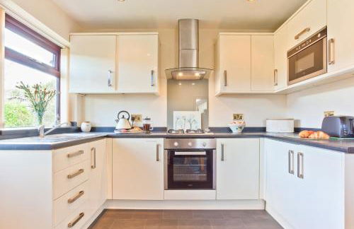 Kents Bank Holiday - Pet Friendly with Bay Views - Foto 7