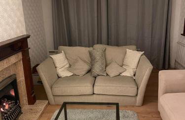 10 mins from Gatwick, jacuzzi, 8 persons - Foto 33