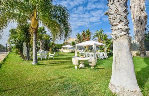 Amazing Home In Siracusa With Wifi - Photo 17