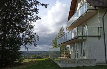 Dom Na Wichrowym Wzgórzu - Foto 1