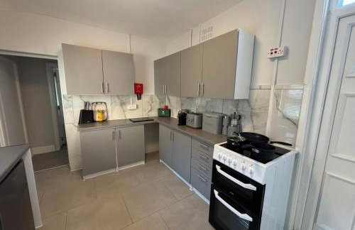 Chalkwell Aparthotel Short & Long Stays Welcome, Leisure , Relocation , Business Stays , Contractors - Photo 58