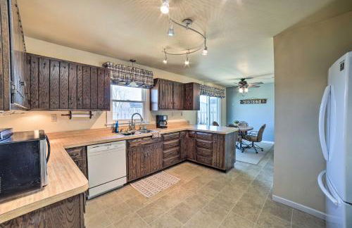 Rural Seneca House with Yard Near I-80 - Foto 9