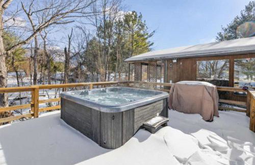 Amazing Views Hot Tub Deck FirePit & Game Room - Foto 58
