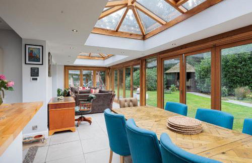 Mereside House Private Pool Retreat - Photo 34