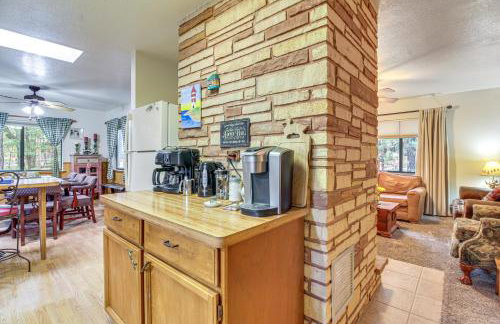 10 Mi to Show Low Pinetop-Lakeside Family Cabin! - Foto 12