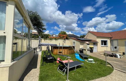 Maison paisible avec piscine - Foto 1