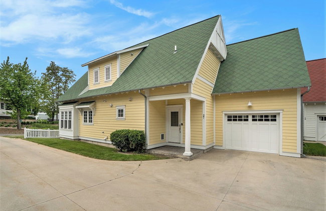 Lake Effect 3BR Home Steps to Everything 27 - Foto 87
