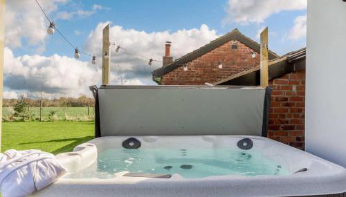 2 Bed in Barton 90263 - Photo 2, Other