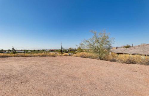 Cozy Couples Retreat with Views in Apache Junction - Foto 22