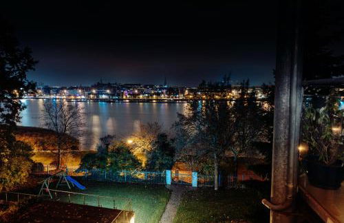 Beste Lage mit Warnowblick - großer Balkon, zwei Schlafzimmer, Aufzug, Stellplatz - Foto 44