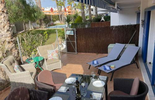 Coral House - La Calma - Playa Flamenca - big terrace & 4 Swimming pools. - Foto 3