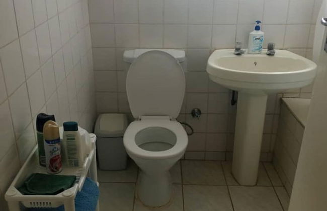 2 bed Guesthouse in Mabelreign - 2012 - Foto 6