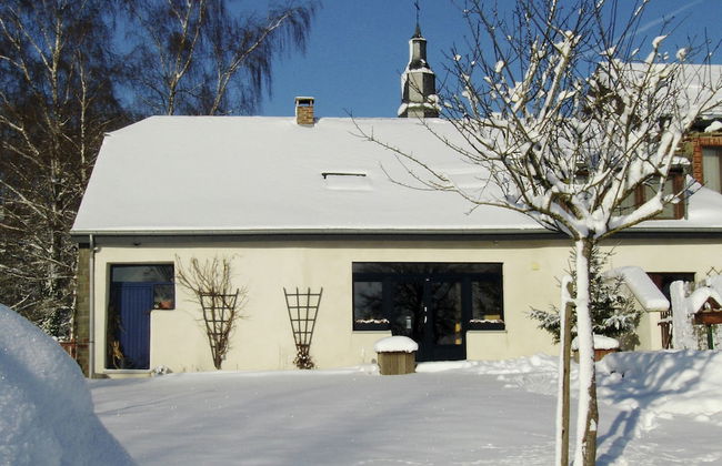 Cushy Holiday Home With Fenced Garden - Photo 31