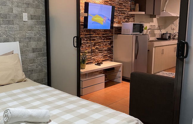 1 Bedroom Deluxe Condo at Apartelle D' Oasis - Foto 20