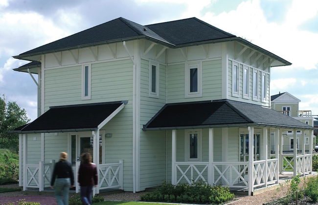 Comfortable Villa With Three Bathrooms, Near Rockanje - Photo 1