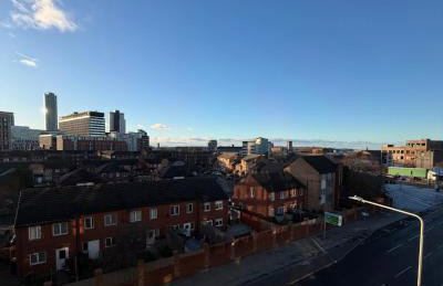 Central Liverpool 2-Bed Balcony Apartment by StaySavvy Accommodation - Photo 40
