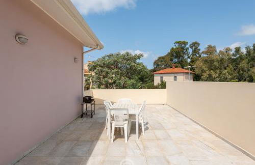 Sandy Retreat, Beachside Apartment with Terrace - Foto 5