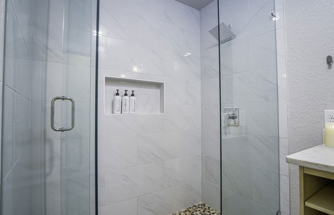 Chic Downtown Farmhouse With Garden and BBQ Grill - Foto 19