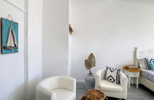 Casa Safira by LovelyStay - Photo 11