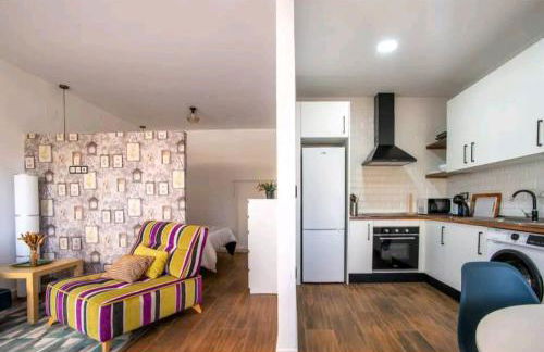 Stylish and Spacious Studio -4 minutes walk to Beach - Photo 5