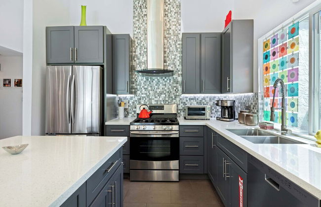 Demuth Park Desert Oasis - Pool - Tiki Room - Foto 12