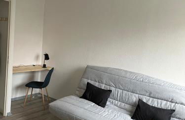 Studio calme proche de la gare - Foto 6