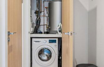 Luxury Apartment - West Wimbledon with Cinema & Game Room, Gym, Parking - Foto 19